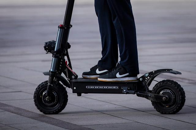 Is It Legal to Ride an Electric Scooter in Montreal - EVORIDE CANADA